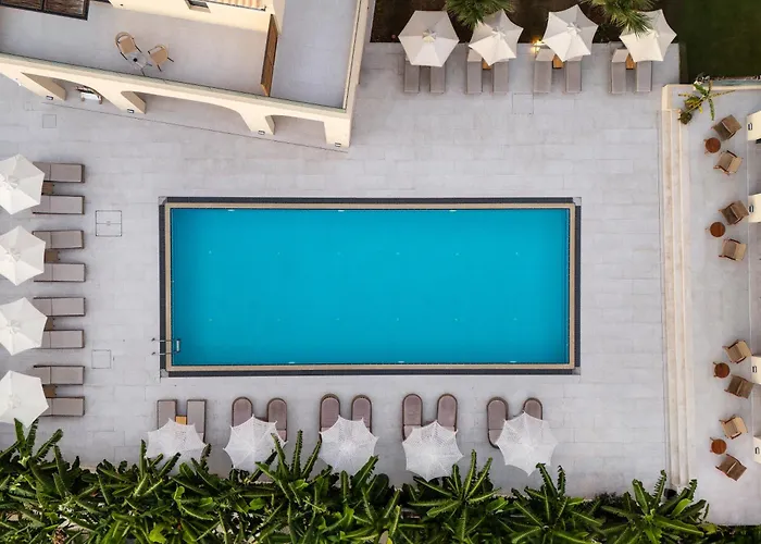 Ekati Mare Lifestyle Hotel 4*