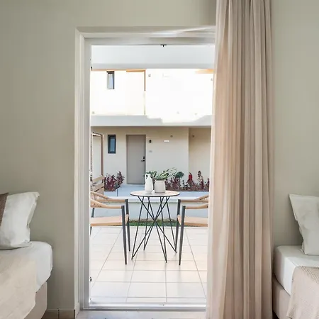 Ekati Mare Lifestyle Hotel 4*
