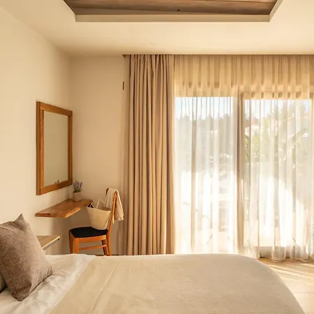 Ekati Mare Lifestyle 4* Kávos