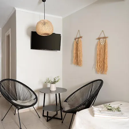 Ξενοδοχείο Ekati Mare Lifestyle 4*